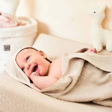 Jollein kapuutsiga rätik 100x100 cm