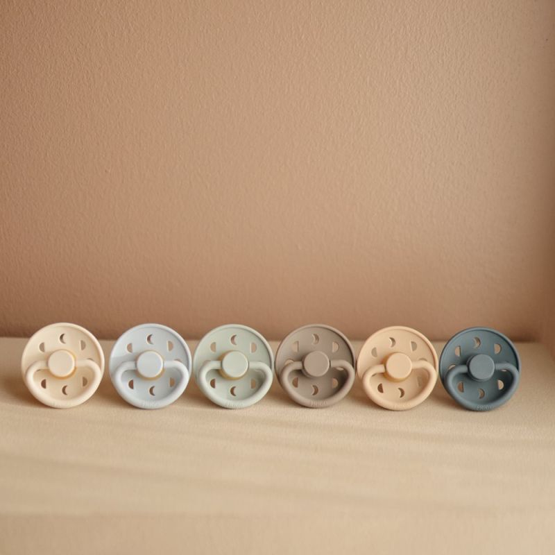 FRIGG Moon Phase silikoonlutt 6-18 kuud