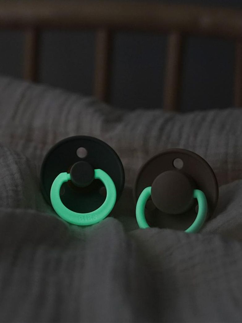 BIBS Colour Round GLOW latekslutid 2-pakk 0-6 kuud