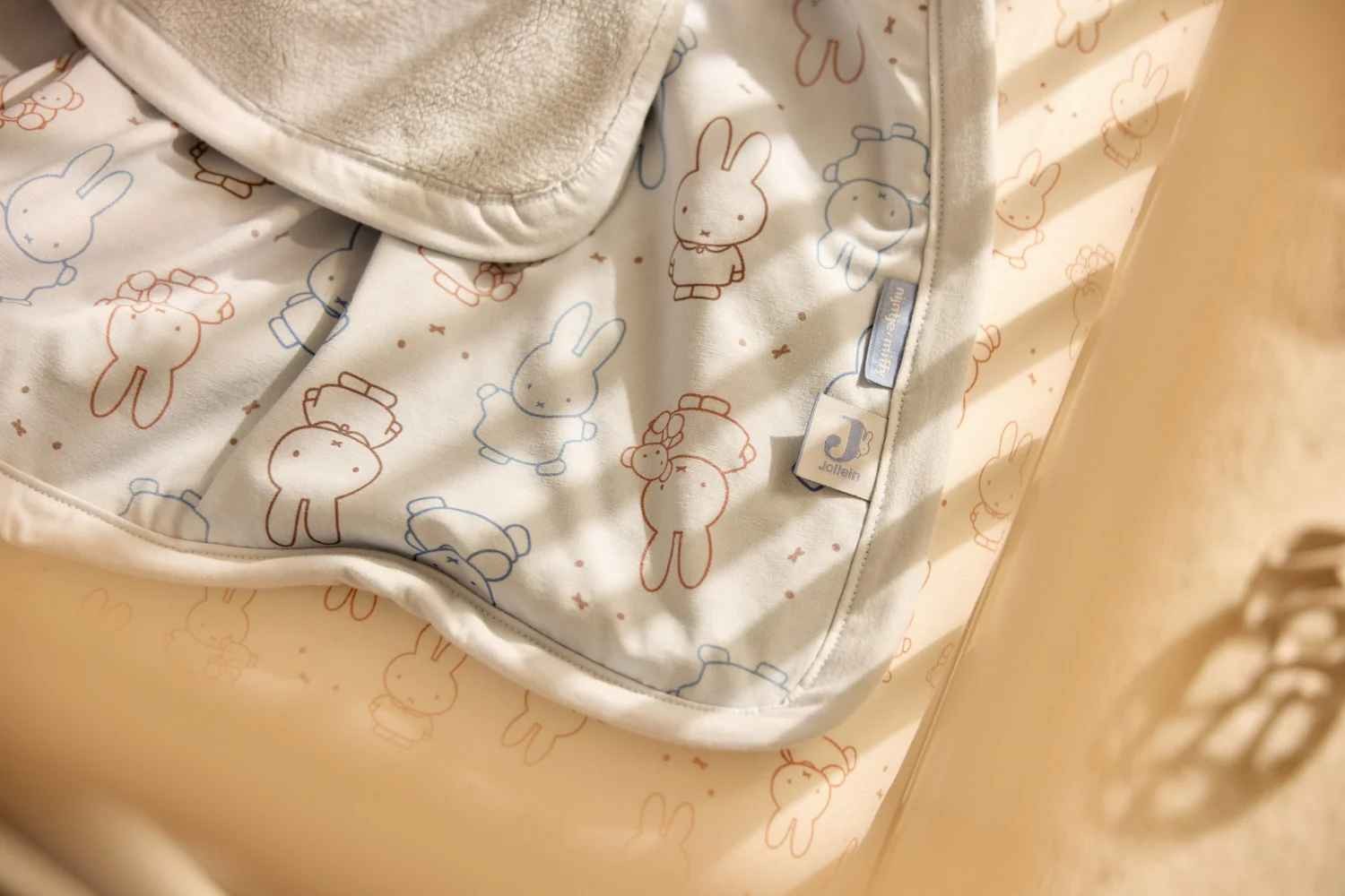 Jollein tekk Miffy Moments - Cloudy Blue 75 x 100cm